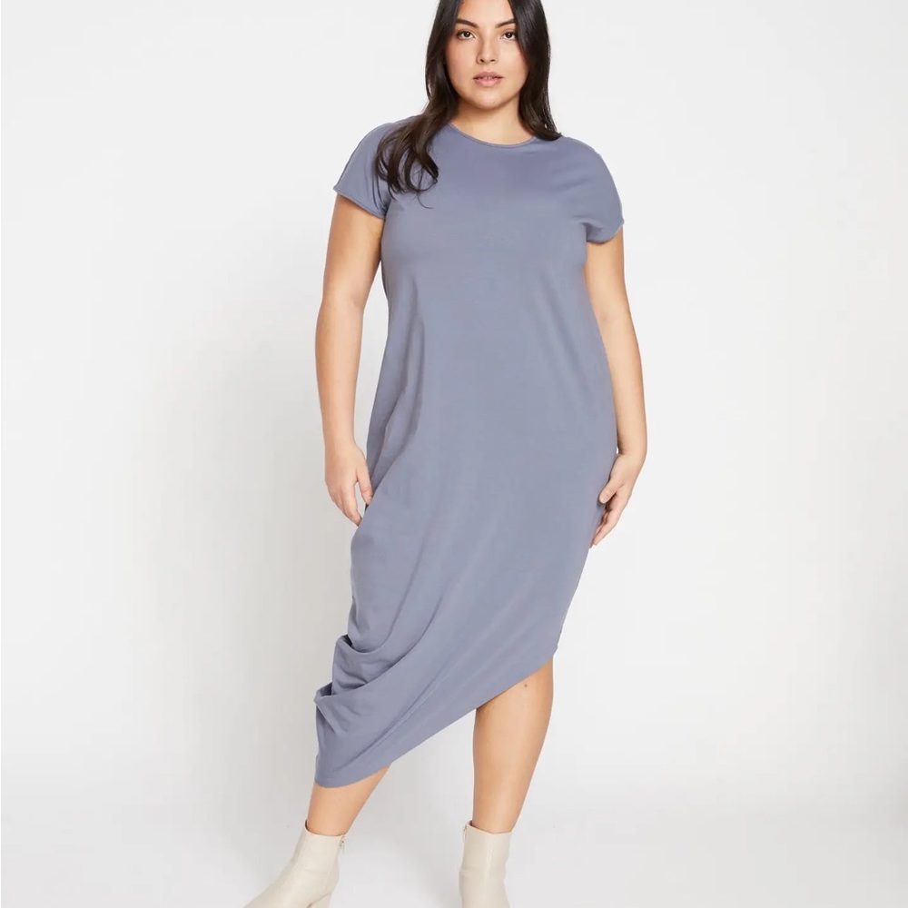 New - Universal Standards iconic Geneva dress. Crepe, size S (1X) pale blue.